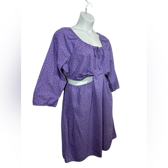 No Boundaries, Plus Size Purple Floral Cutout Dress, Size 1X - Picture 6 of 10